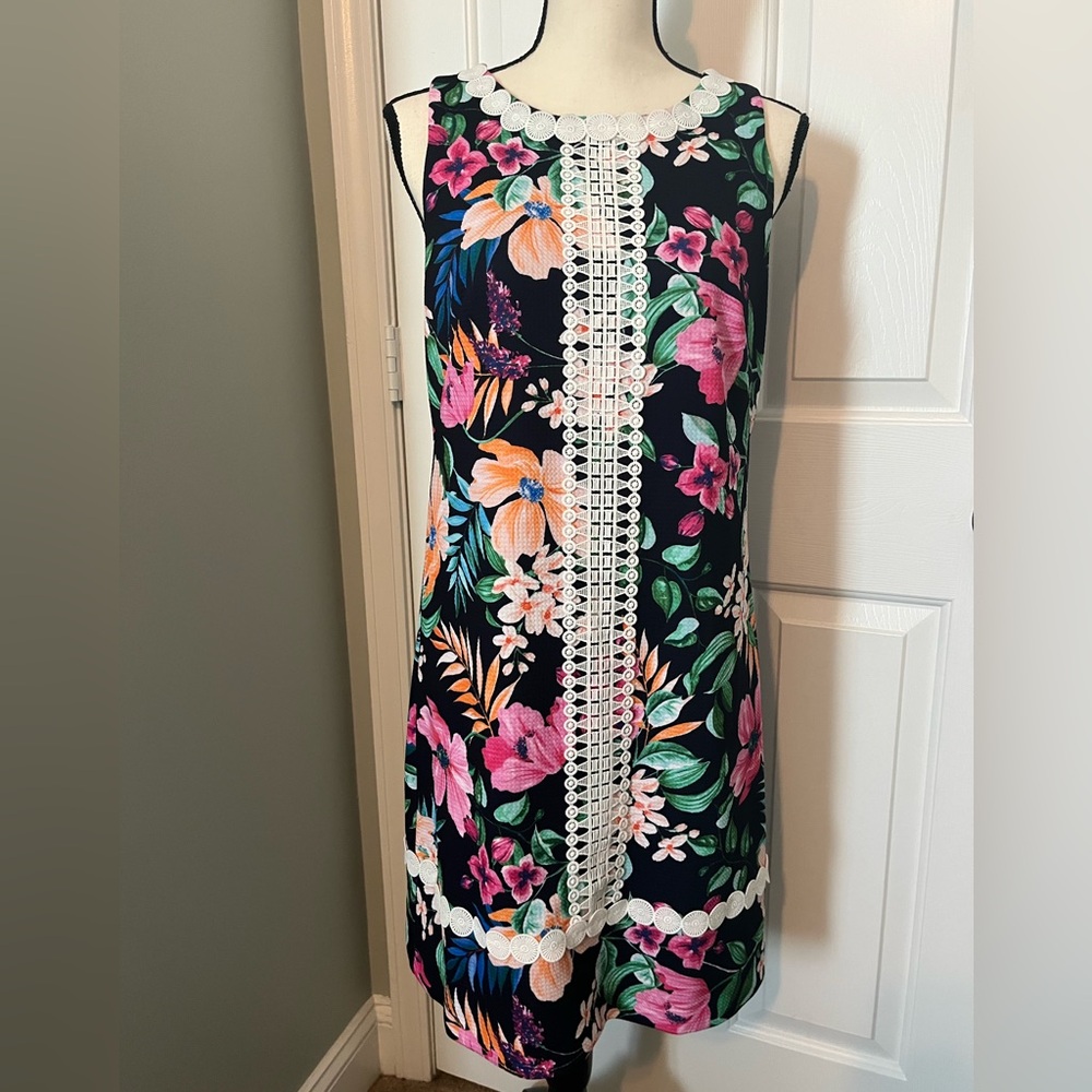 Eliza J Floral Dress with Lace Detail - Size 8